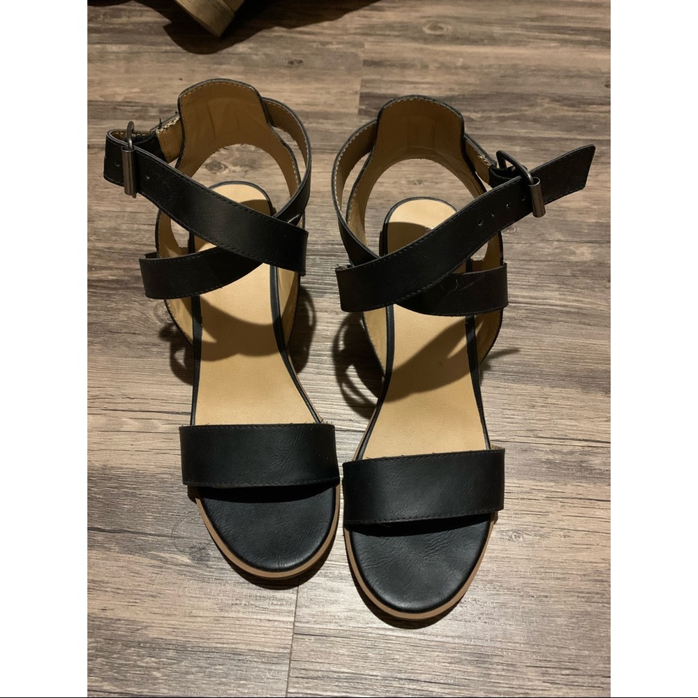 Black/brown heels